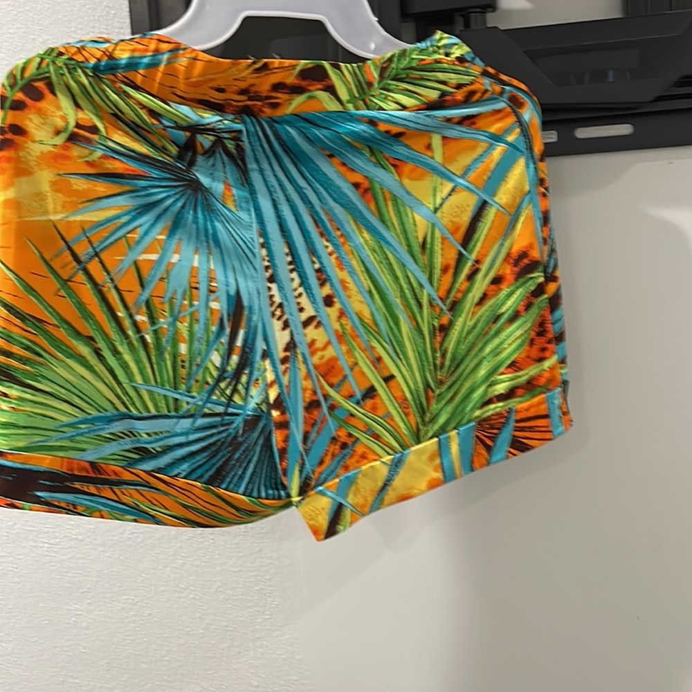 2 pieces set in excellent condition! Short and jacket - Picture 6 of 7